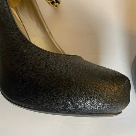 Black Heels - Picture 11 of 12